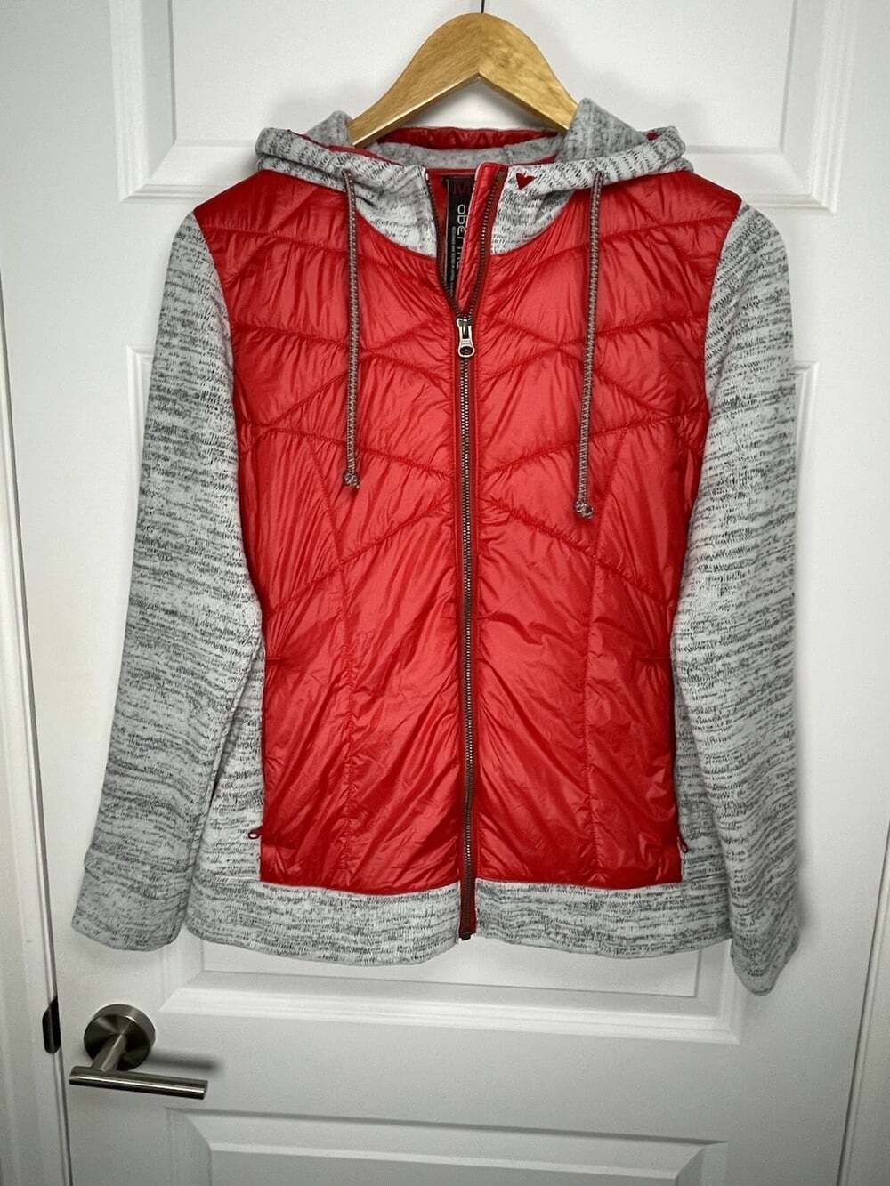 Obermeyer Sasha Hybrid Insulator Jacket Women M Red/Gray Quilted Hooded Ski Hike